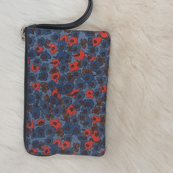Coach Floral Wristlet - Picture 3 of 7